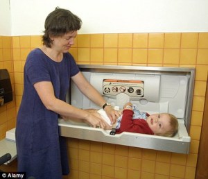 article-2076018-0F39113600000578-838_468x403