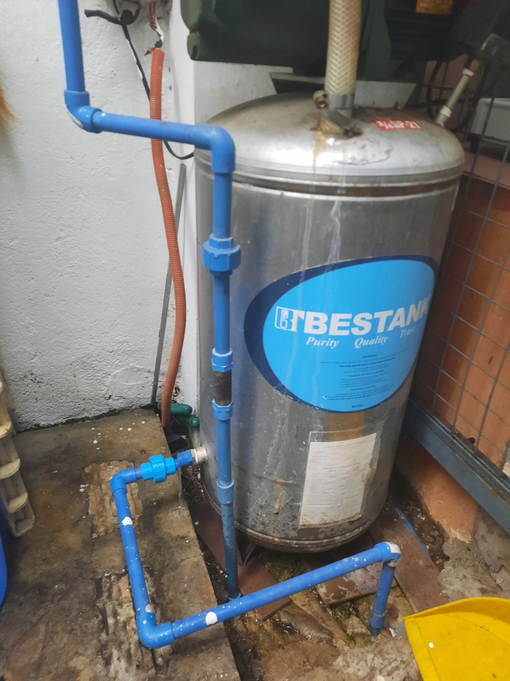 I arranged plumbers to come to our house (not clickbait)